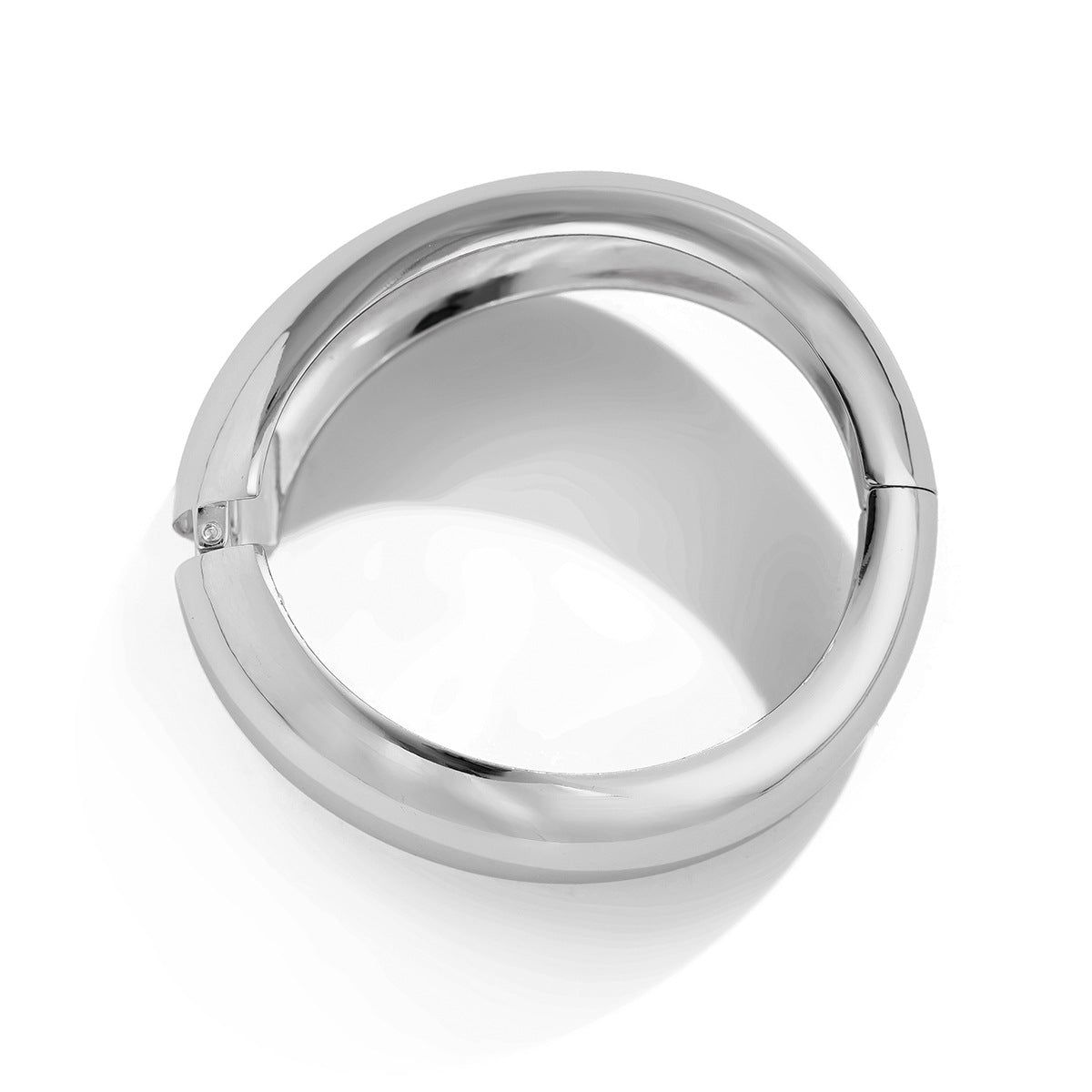 Metallic Teardrop Spring Bangle